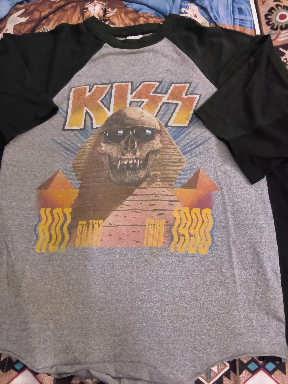1990 KISS World Tour CONCERT T-SHIRT "Hot in The Shade"